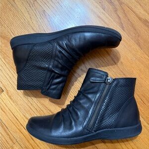 Rockport Work Womens Daisey Work Bootie Alloy Toe Black sz 39 ( 8 US), EUC